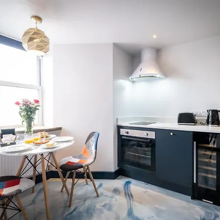 Brand New Location Hot Tub شقة