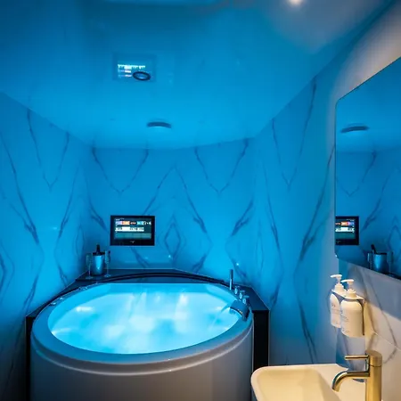 شقة Brand New Location Hot Tub *