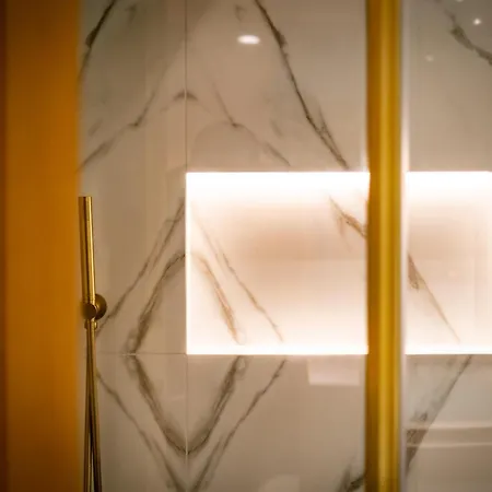 Brand New Location Hot Tub باونيس أون وينديرمير