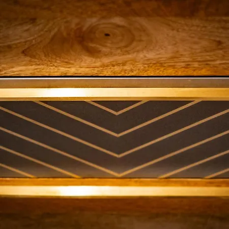 Brand New Location Hot Tub *