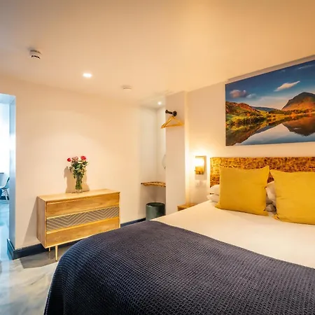 Brand New Location Hot Tub *